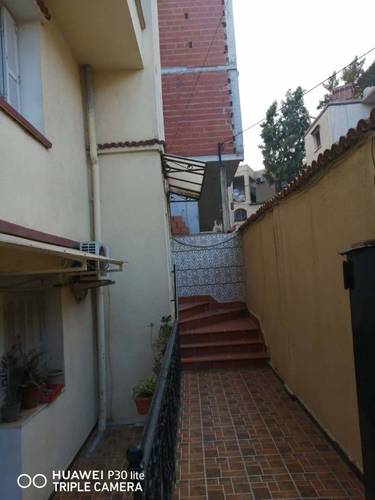 Vente villa à dely brahim 