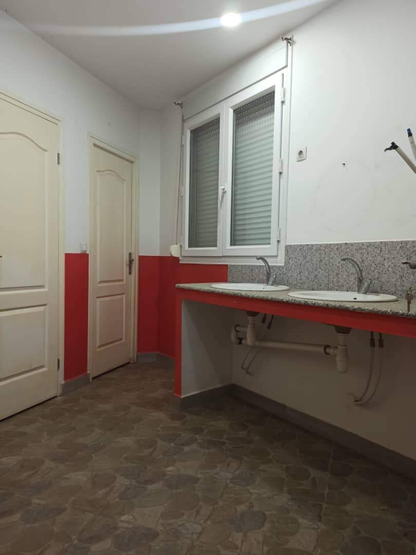 À LOUER - Local professionnel