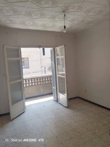 LOCATION F2 BAB EZZOUAR