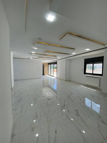 Vente magnifique appartement F5 à cheraga 