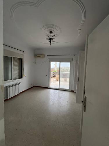 LOCATION NIVEAU DE VILLA