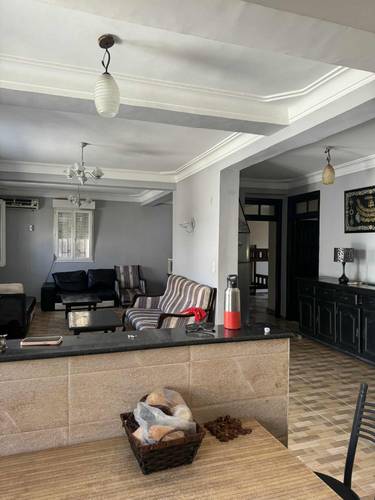 villa au bord de mer avec fast food