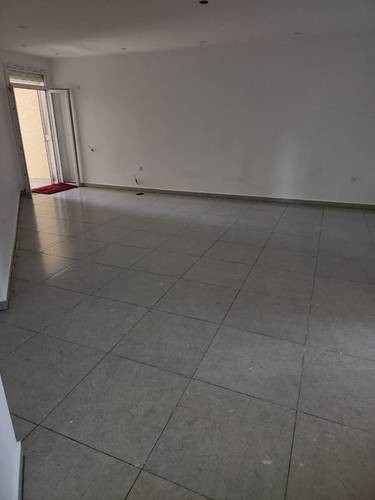 Vent Appartement F4 d'une superficie de 100 m² - Jijel