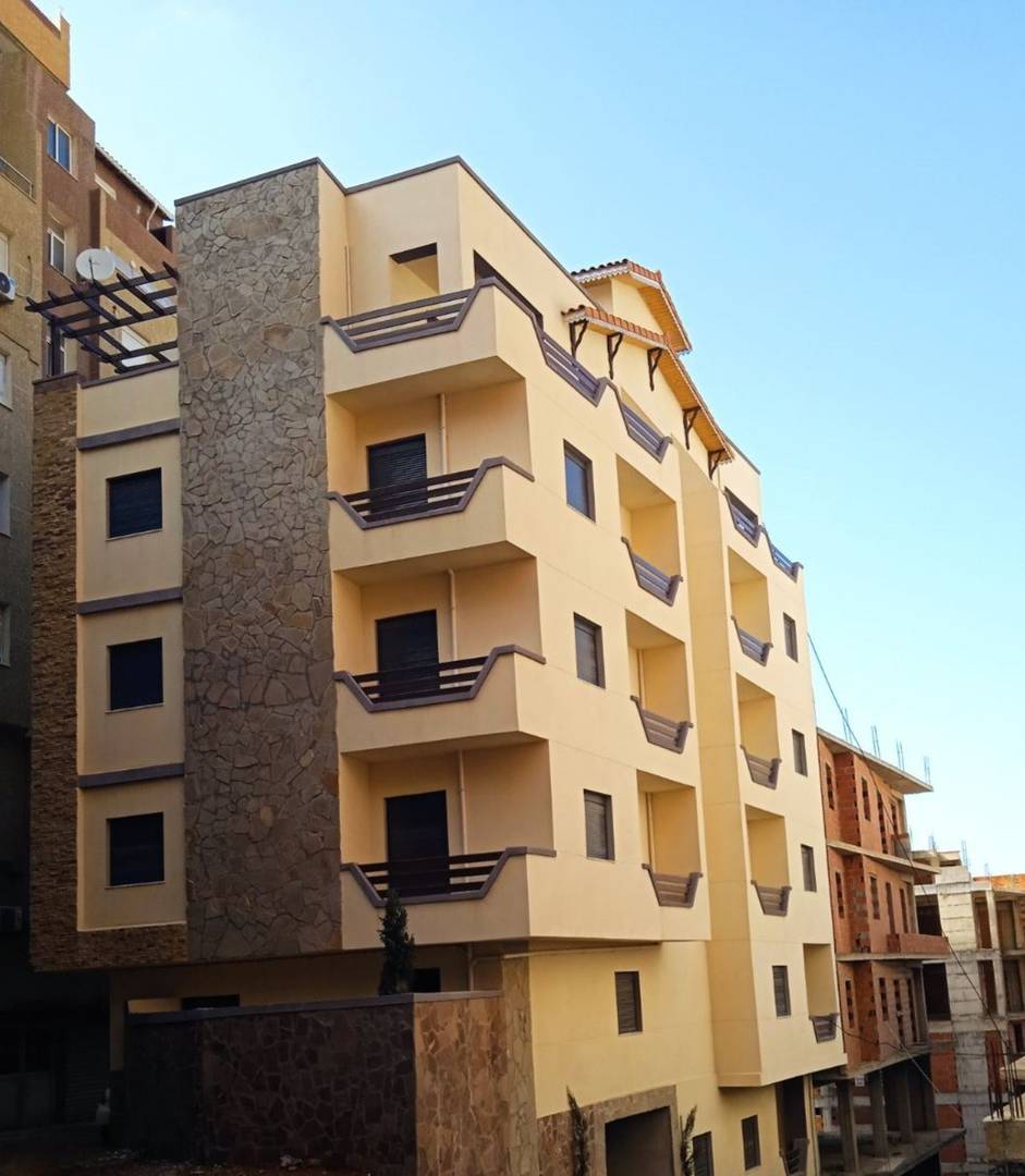 Vente Appartement F3 semi fini Rais Hamidou