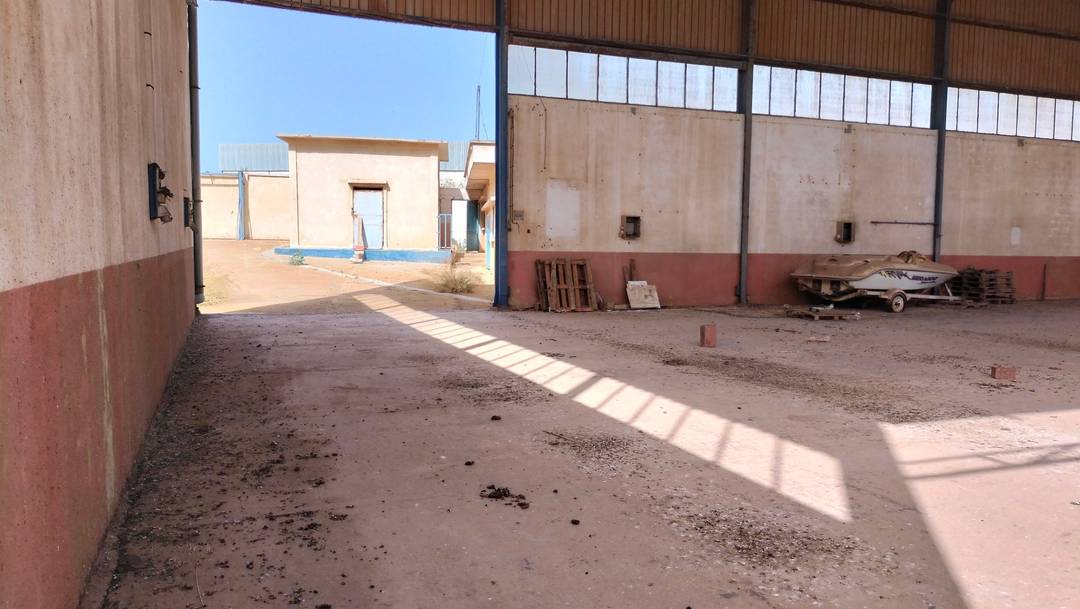 usine de 3200m² à vendre à oran