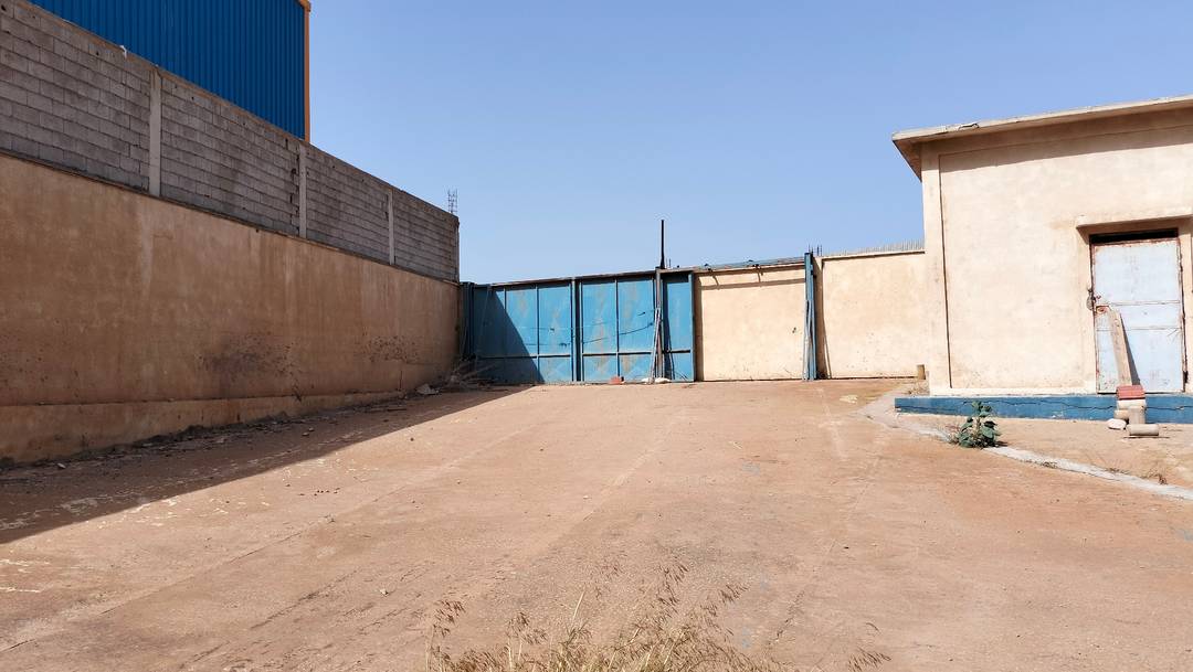 usine de 3200m² à vendre à oran