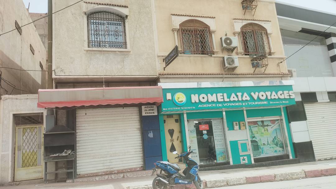  a vendre local commercial + appartement f 02