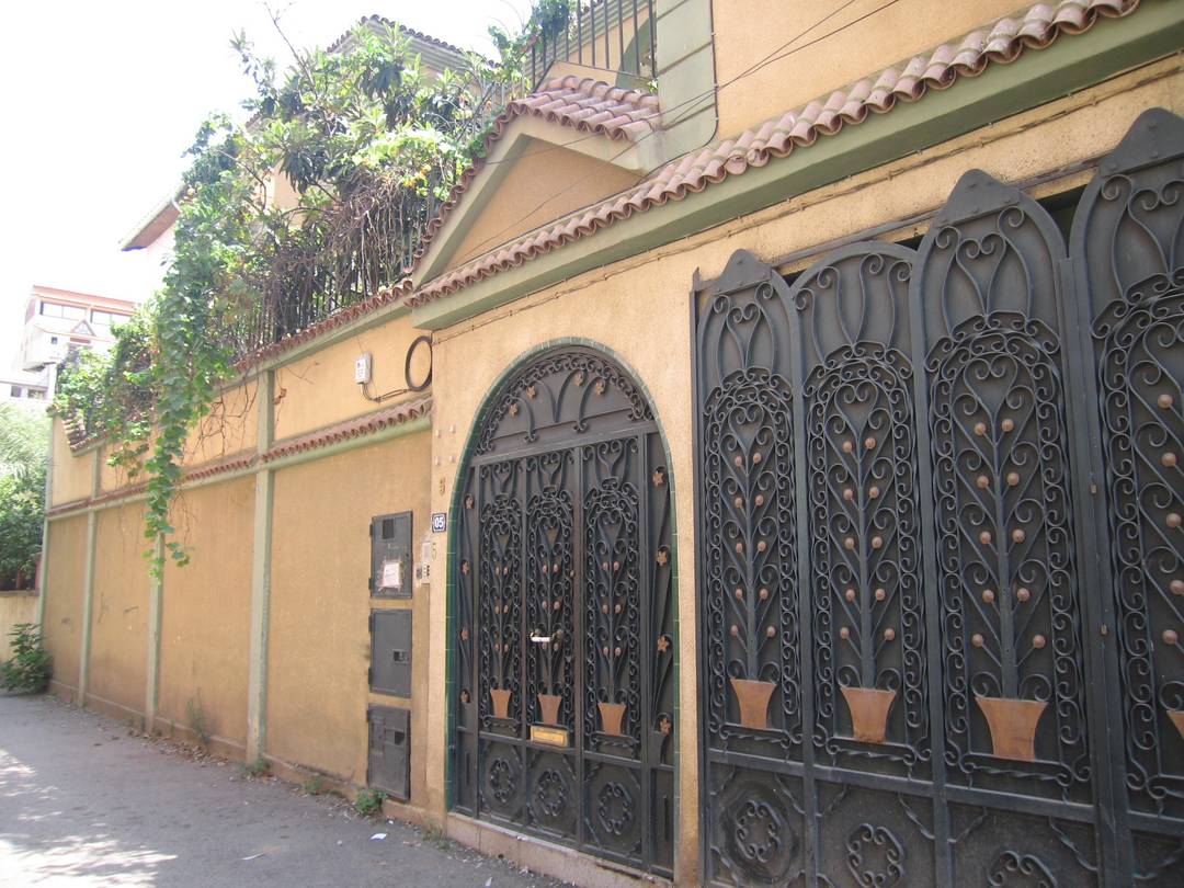 à vendre une belle villa 280m2 blida centre les rosiers en face l'ONALAIT