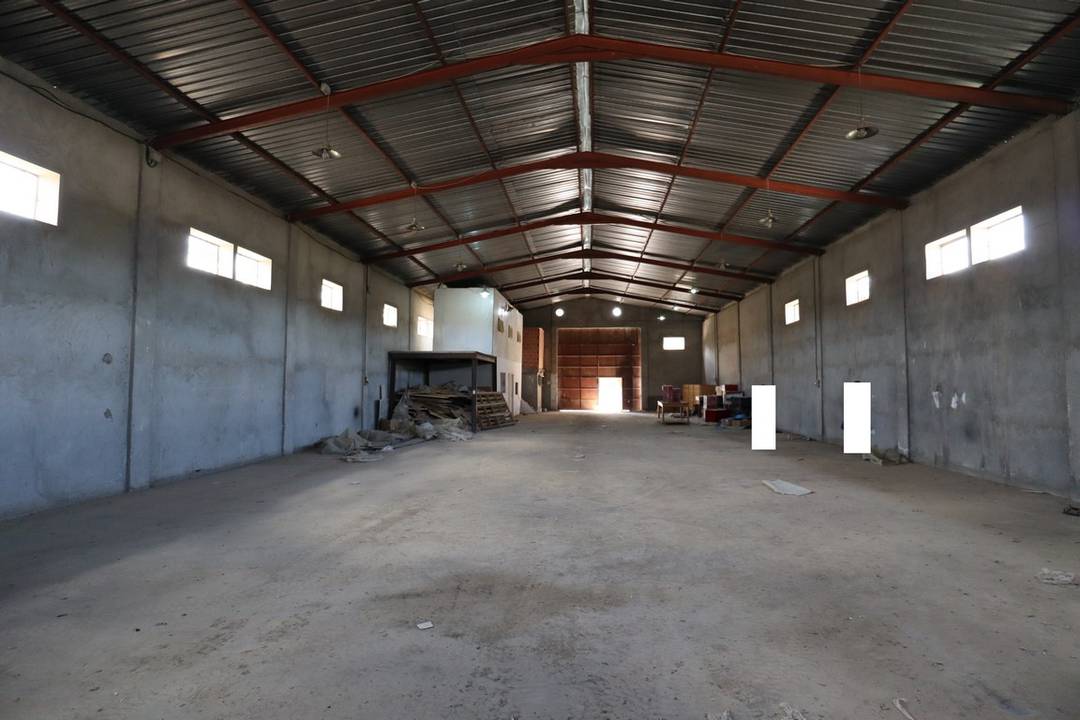 Agence loue à Birtouta un Hangar de : 500 M² couvert pour stockage
