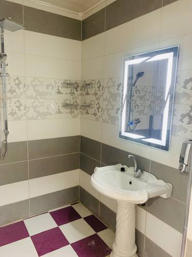 Superbe Appartement F4 avec Box au 2ème Étage, 120m²