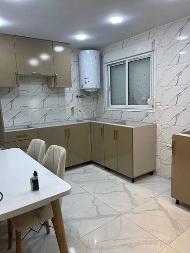 F2 moderne à vendre 