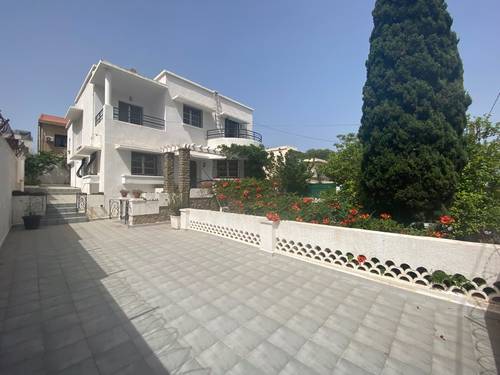 Mise en location villa avec jardin 