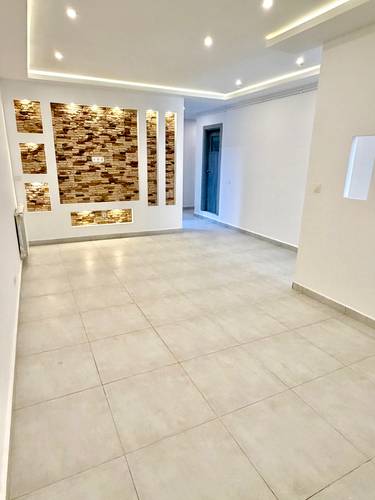 F3 spacieux et lumineux 93 m2 double façade au rez-de-chaussée d’une villa avec entrée indépendante