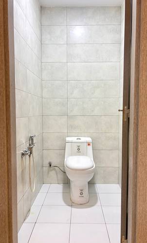 F3 spacieux et lumineux 93 m2 double façade au rez-de-chaussée d’une villa avec entrée indépendante