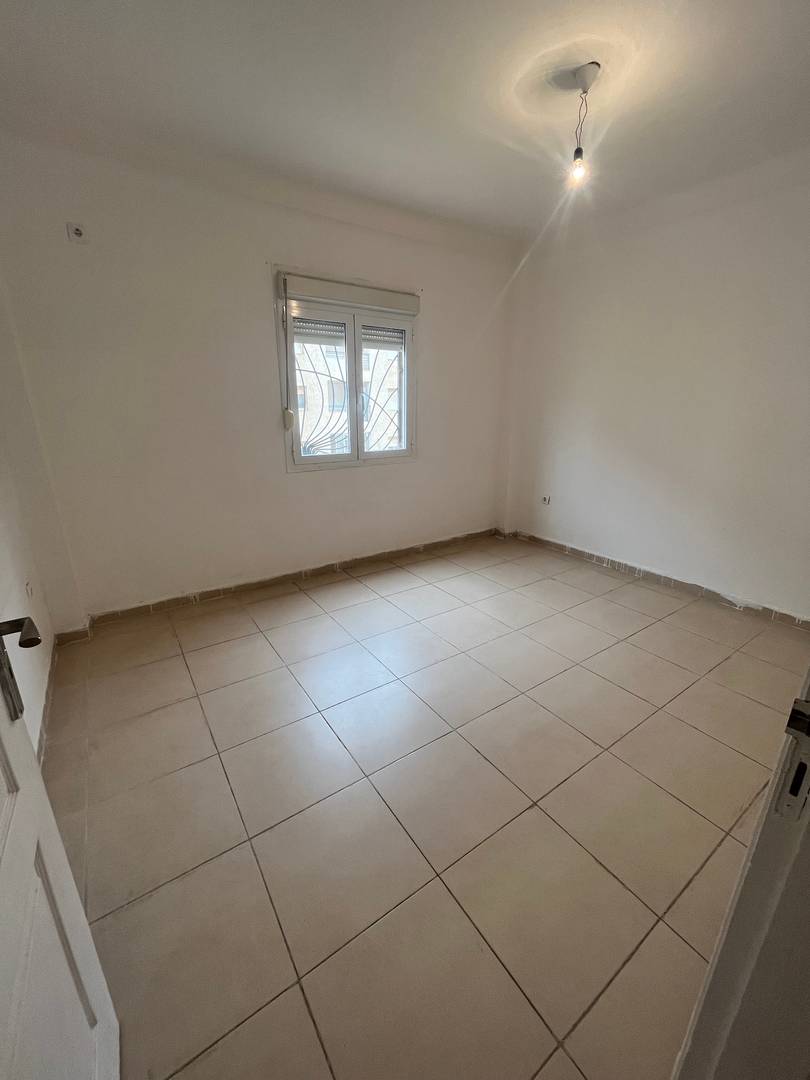 🏡 À LOUER – F3 À BOUISMAIL | RÉSIDENCE ESSARAYA 🏡 للإيجار شقة F3 ببواسماعيل – إقامة السرايا