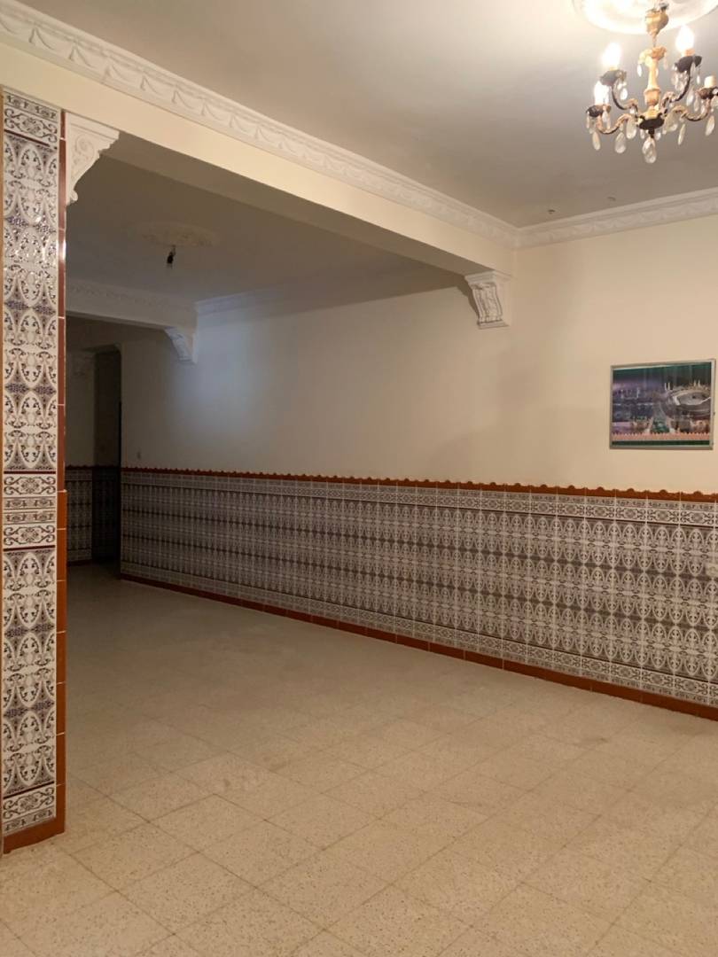 AV vendre Villa + commerce