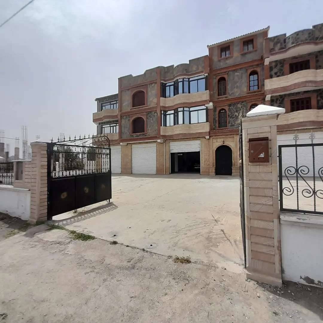 A vendre villa à Bouira- Al Adjiba