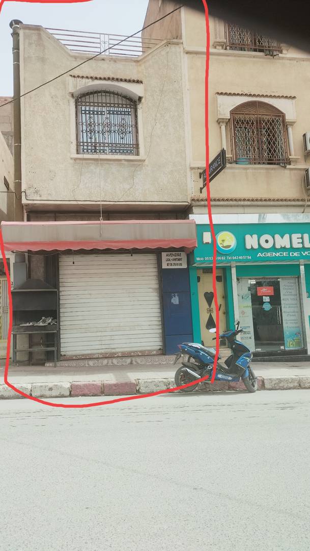  a vendre local commercial + appartement f 02