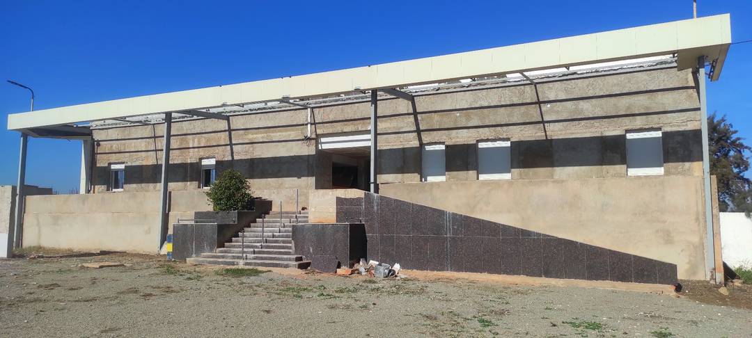 Grand Terrain avec Permis de Construire à Sidi Khettab, Wilaya de Relizane