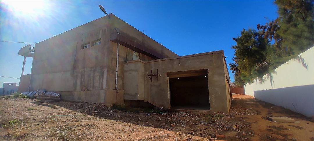 Terrain Agricole de 7500 m² avec Surface Bâtie à Sidi Khettab, Relizane – Permis de Construire Délivré !