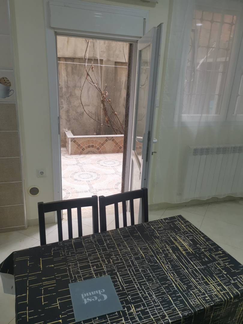 APPARTEMENT (meublé et équipé)
