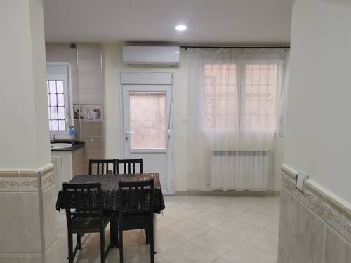  APPARTEMENT (meublé et équipé) 