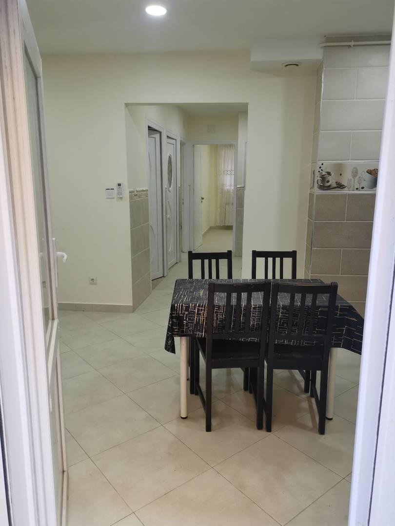 APPARTEMENT (meublé et équipé)