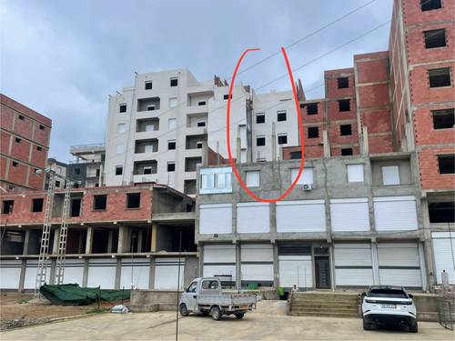 Apparemment F3 Jijel Al aouana 80m2 semi fini 