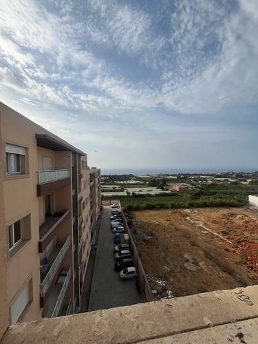 À VENDRE – SUPERBE APPARTEMENT F3 À LA RÉSIDENCE BLANCA – OUHLIMA, BOUISMAIL