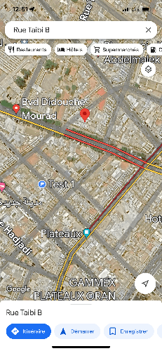 Local à louer 50 m2 à plateau Oran كراء محل تجاري ببلاطو وهران