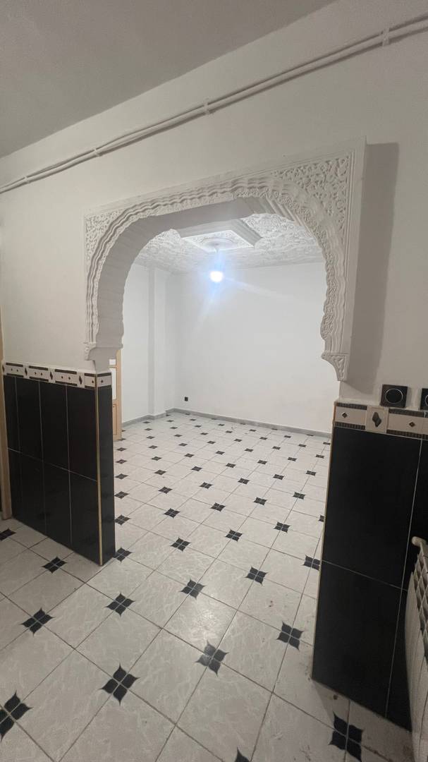 À vendre Triplex à carteaux