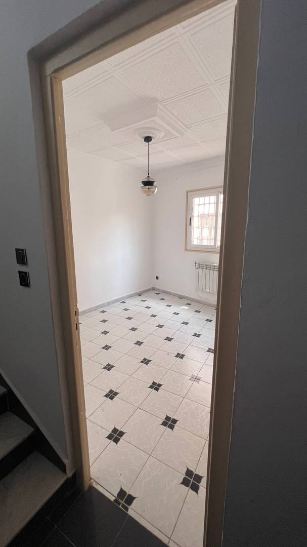 À vendre Triplex à carteaux