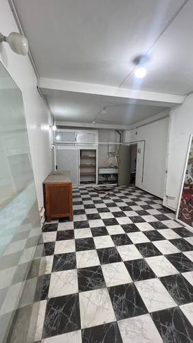 À vendre Triplex à carteaux  