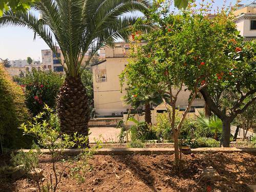 MAISON SUR IMPASSE CALME A HYDRA