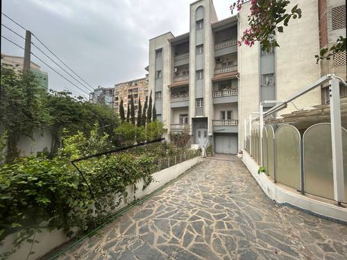 Villa R-1+3 à vendre 