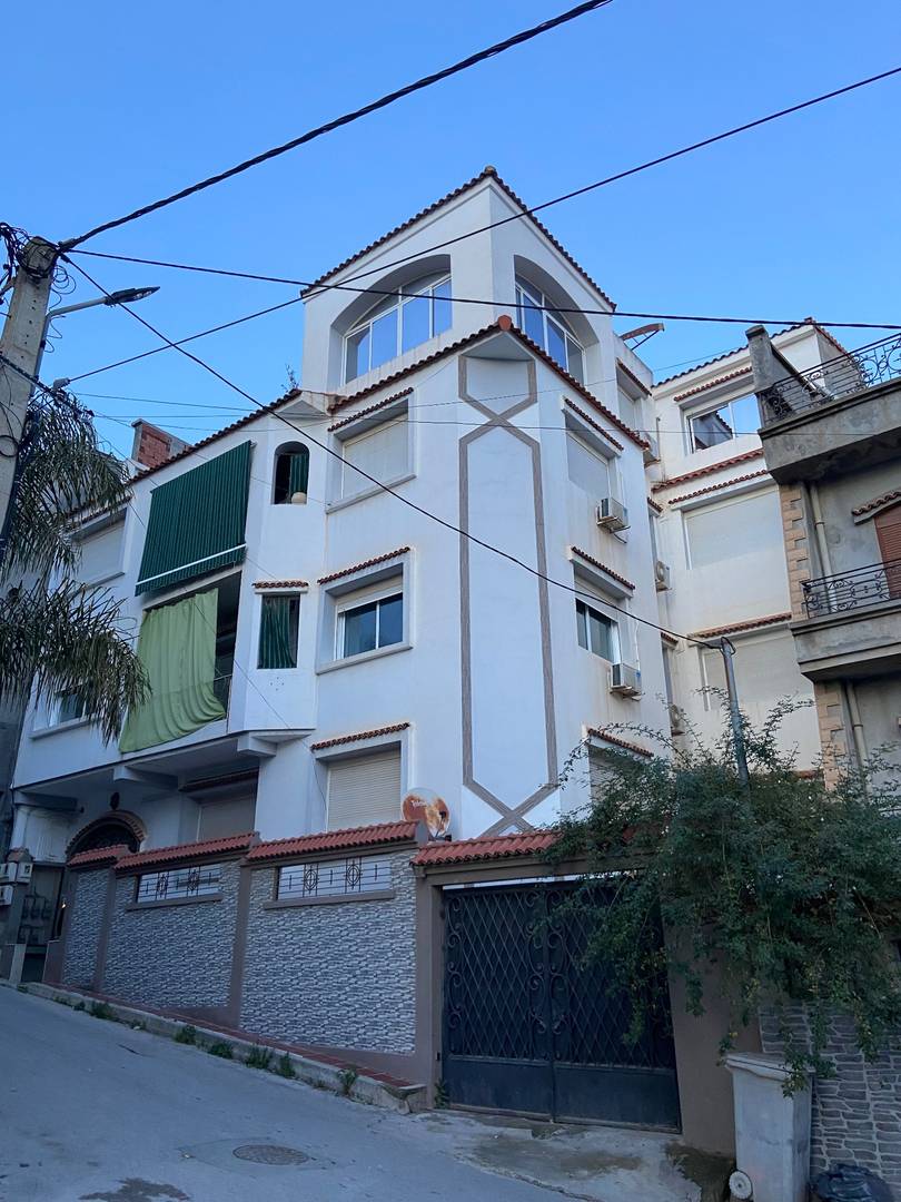 Location F6 Niveau de Villa 200 m2 Delybrahim Bouchbouk Alger