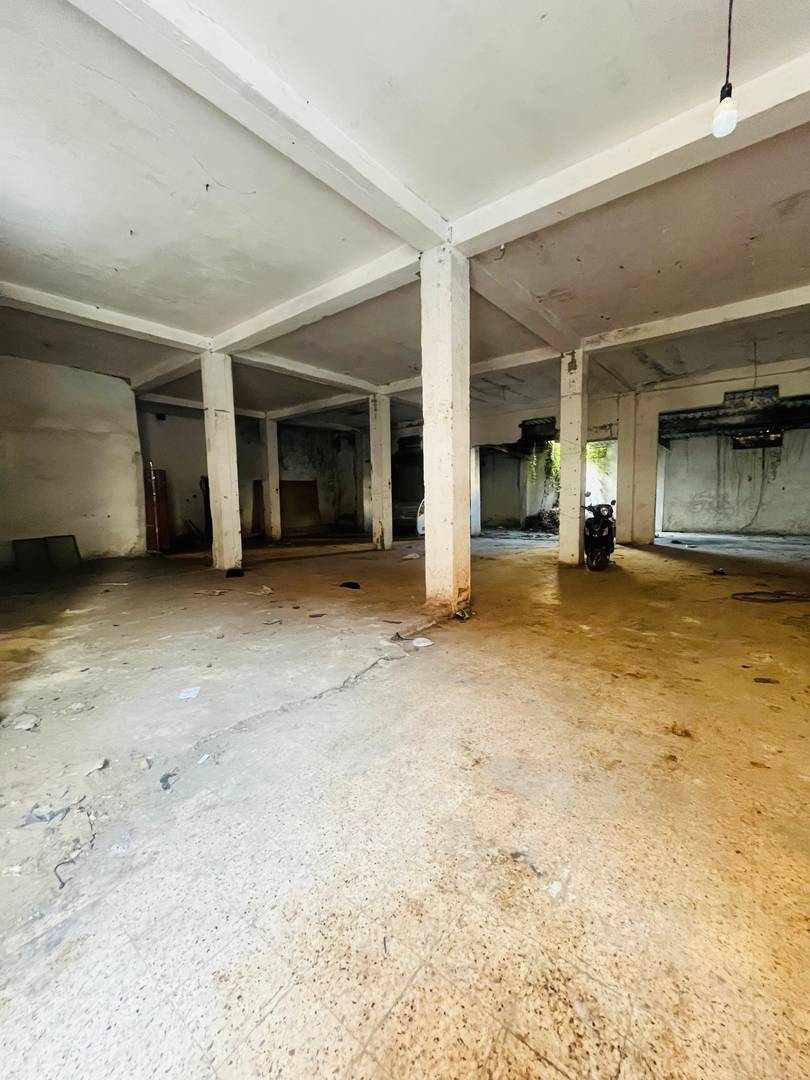 À LOUER – GARAGE / HANGAR DE 400 m² À BOUISMAIL (BALILI)