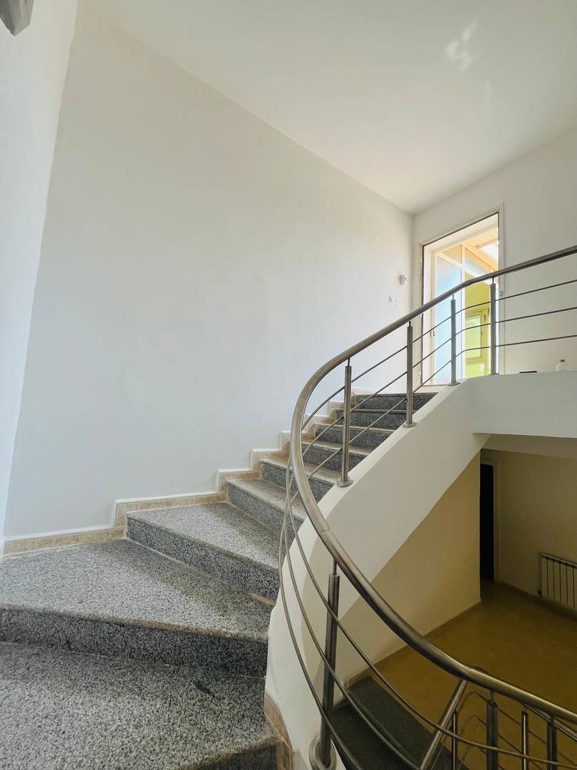 🏡 À VENDRE | DUPLEX AVEC ATTIQUE & GRANDE TERRASSE