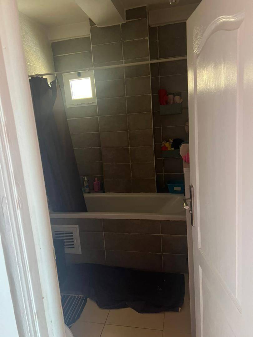 🏡 À VENDRE – APPARTEMENT F3 À LA RÉSIDENCE ESSARAYA – BOUISMAIL