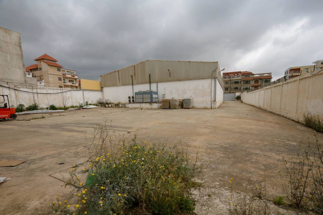 Agence loue Guerrouaou (Boufarik) un Hangar de : 3000 M² couvert 