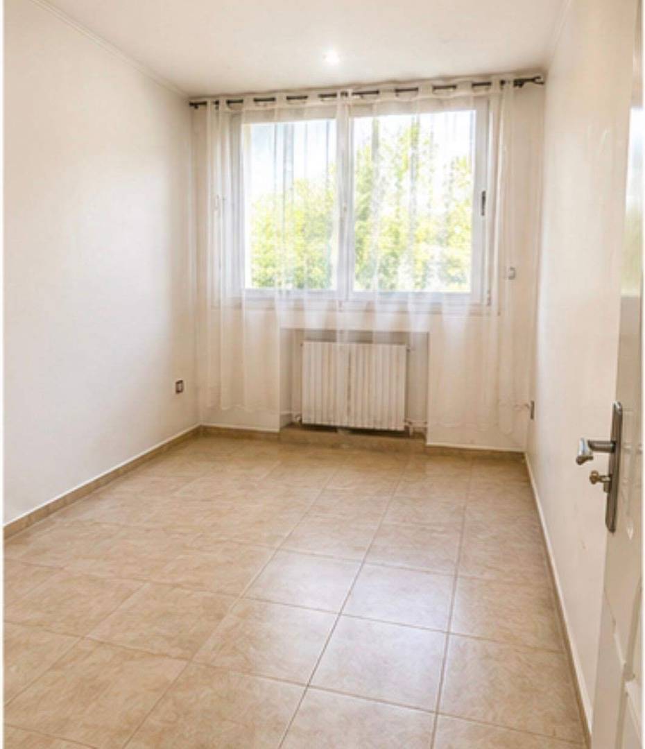 À VENDRE – Superbe appartement F4 rénové à neuf au cœur du centre ville de Sétif