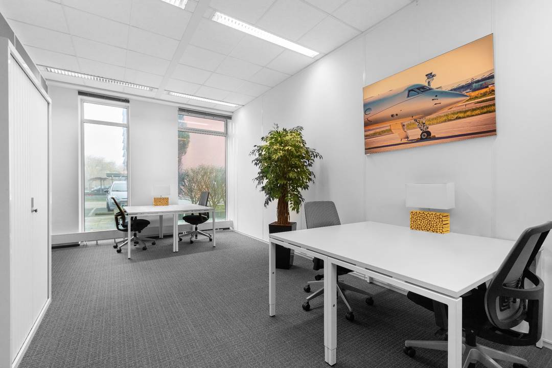 Espace de bureau privé pour 3 personnes à Algiers, Hydra Paradou