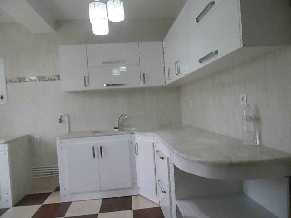 Loue appartement benaknoun
