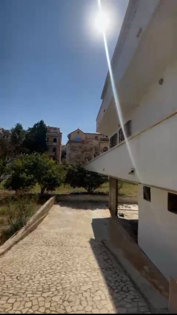 Maison Birkhadem 950 m2
