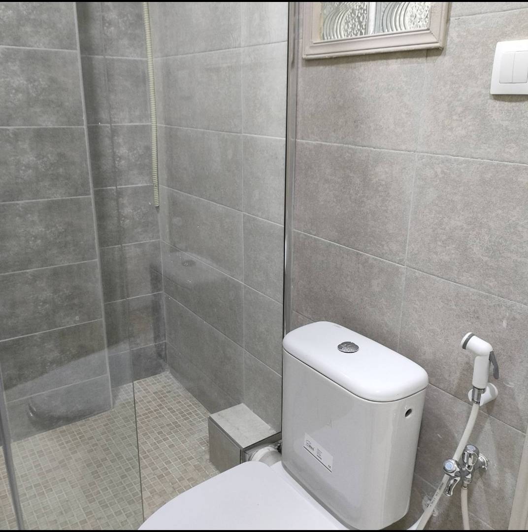 Loue F2 meublé hydra