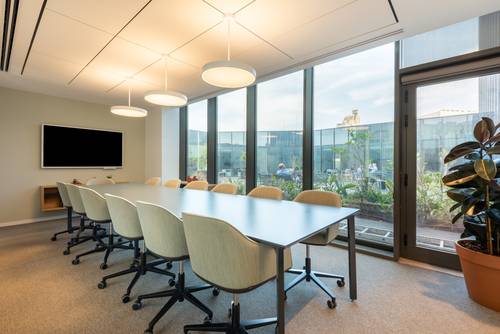 Un bureau au design remarquable pour 3 personnes à Alger , Said Hamdine 