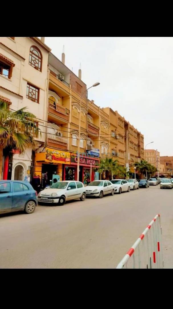Villa commercial a vendre