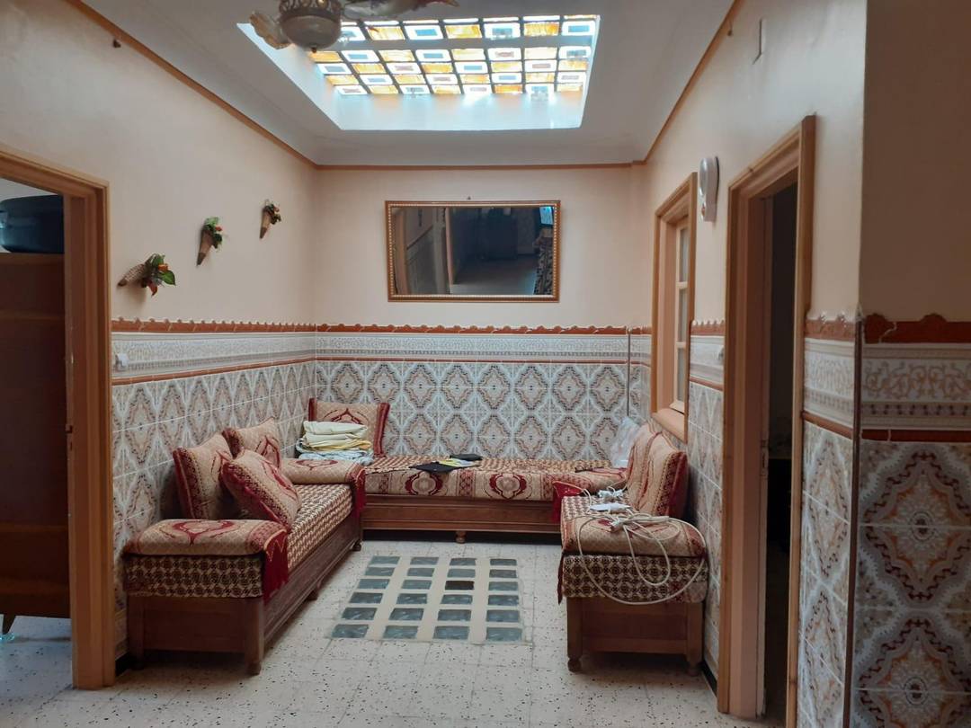 Très grande villa tout équipée à moins de 6Km du centre historique de Tlemcen