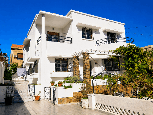 VILLA D'EXCEPTION – HYDRA – QUARTIER DIPLOMATIQUE