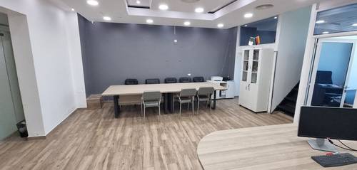 TOP : Local 60M2 avec Tous les actes en centre commercial